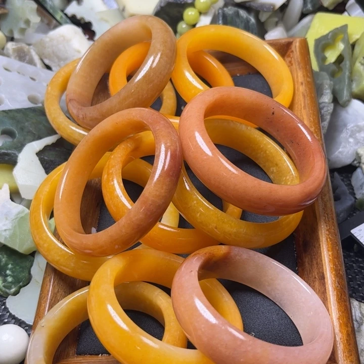 和田玉未镶嵌颈饰真**恒