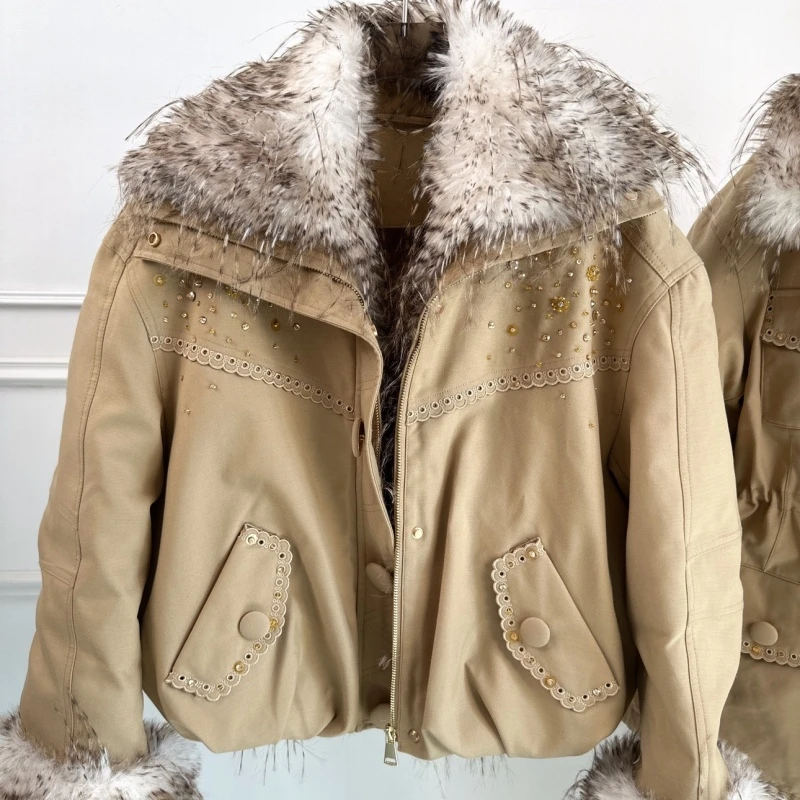 2025秋冬新款90白鸭绒卡其色大毛领派客服羽绒服