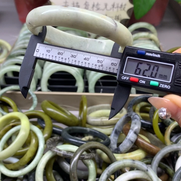 蛇纹石玉合金手镯