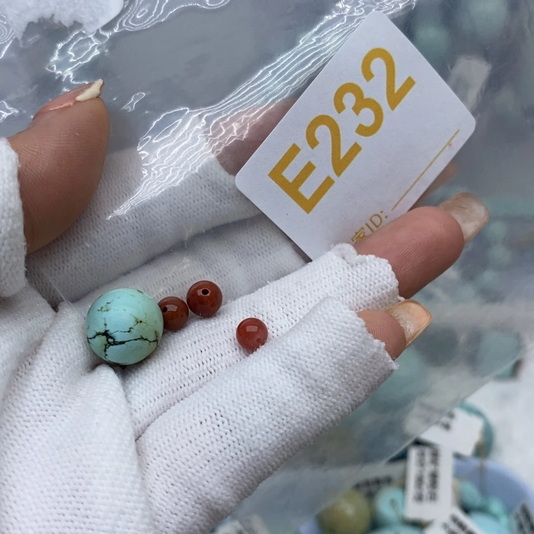 南红玛瑙未镶嵌珠宝奇石