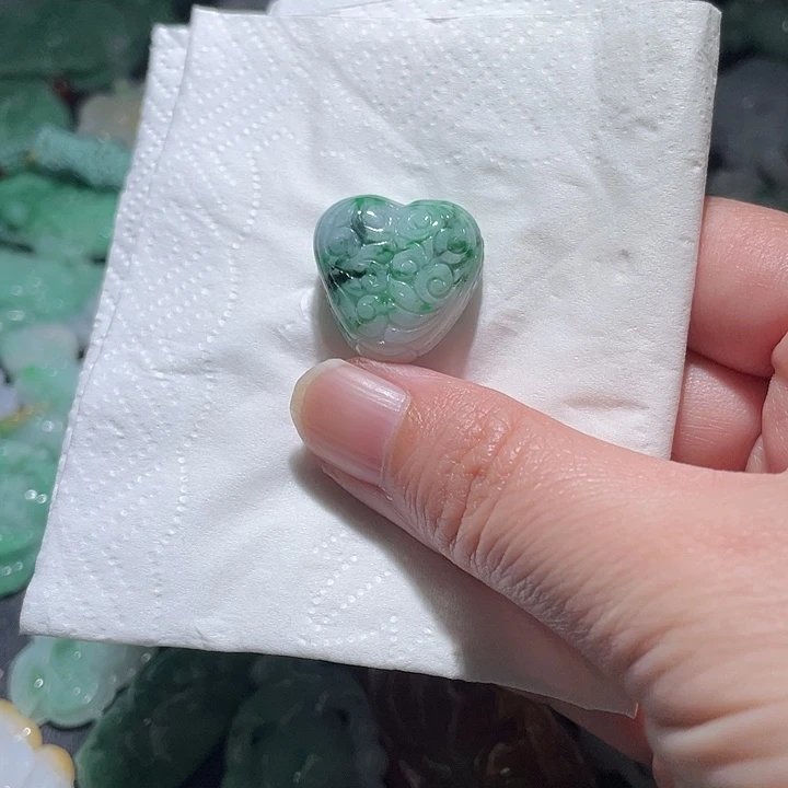 颈饰未镶嵌翡翠天