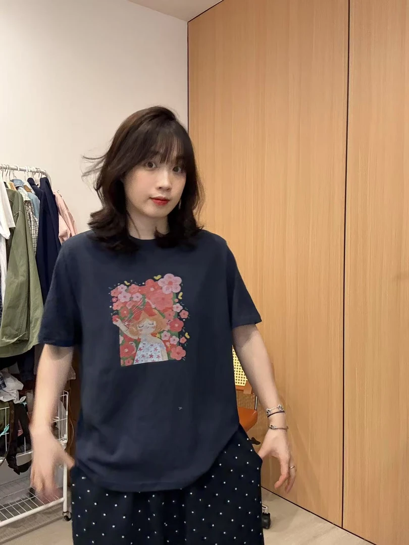 Sevbasks 七七家韩版  藏青涂鸦花花美人儿圆领夏日半袖