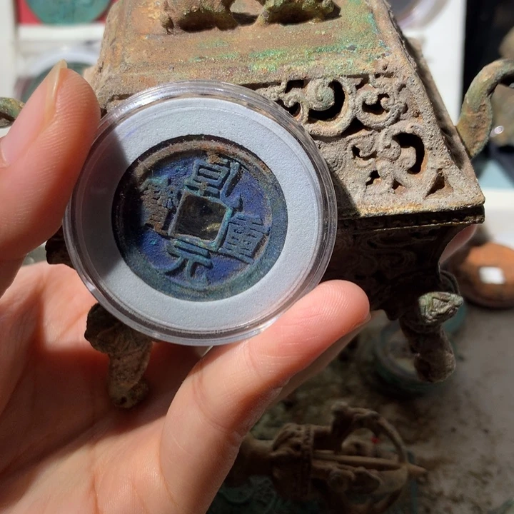 陈***学现代工艺品 现代工艺品