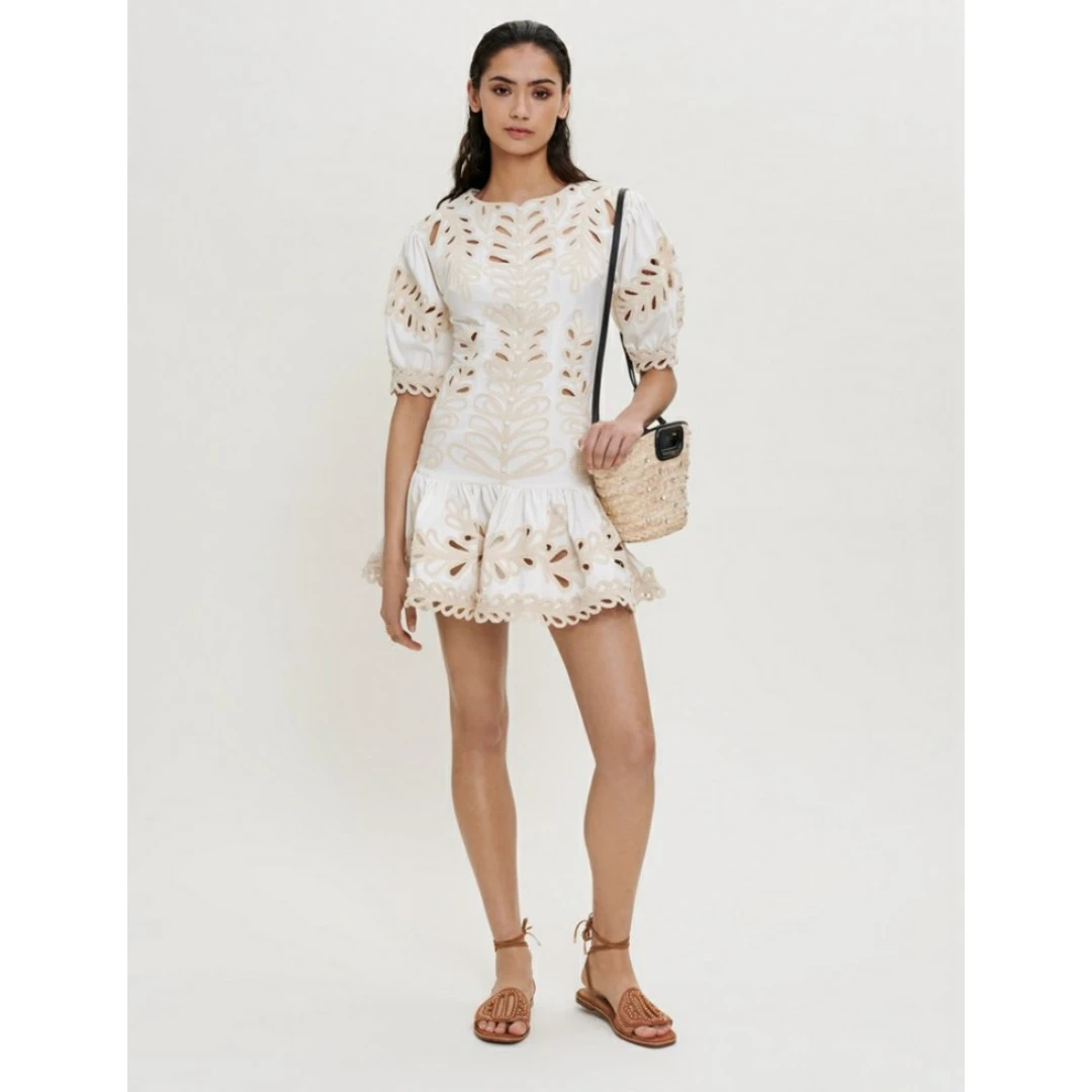 【胖虎家】春季新款 M 傅菁同款优雅镂空勾花刺绣荷叶边连衣裙