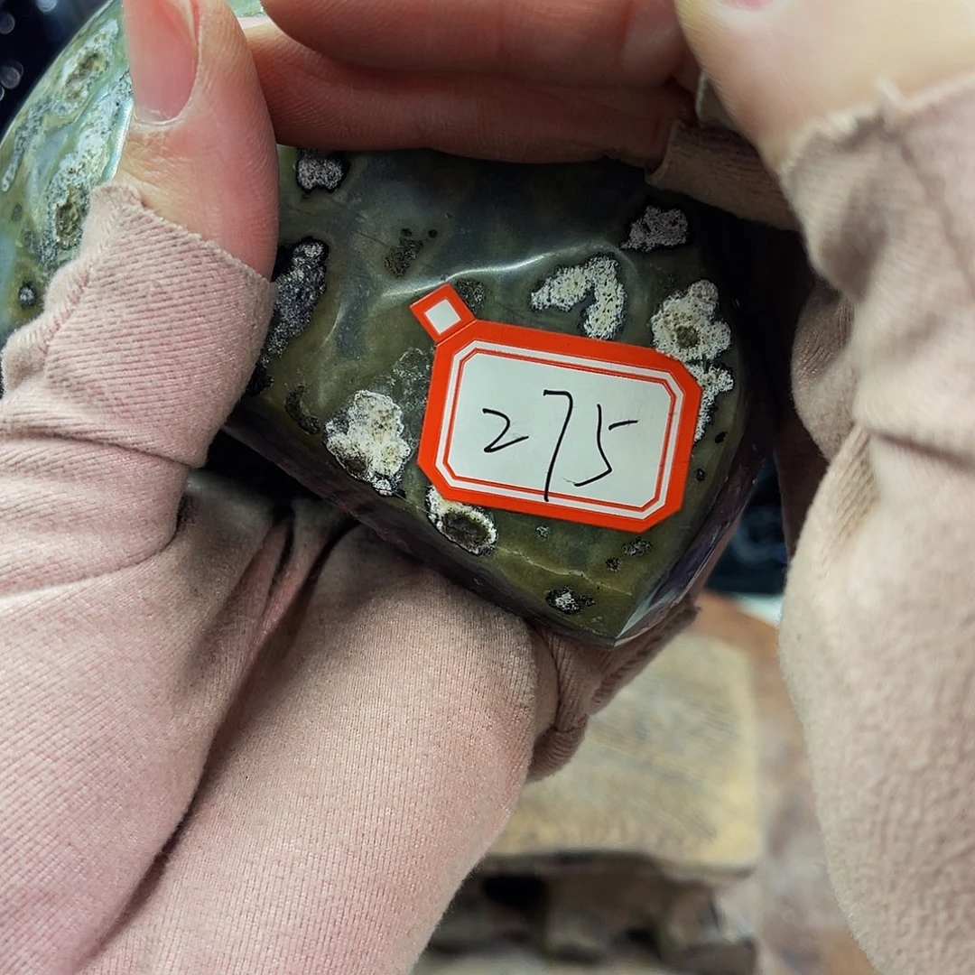 水晶随形摆件未镶嵌