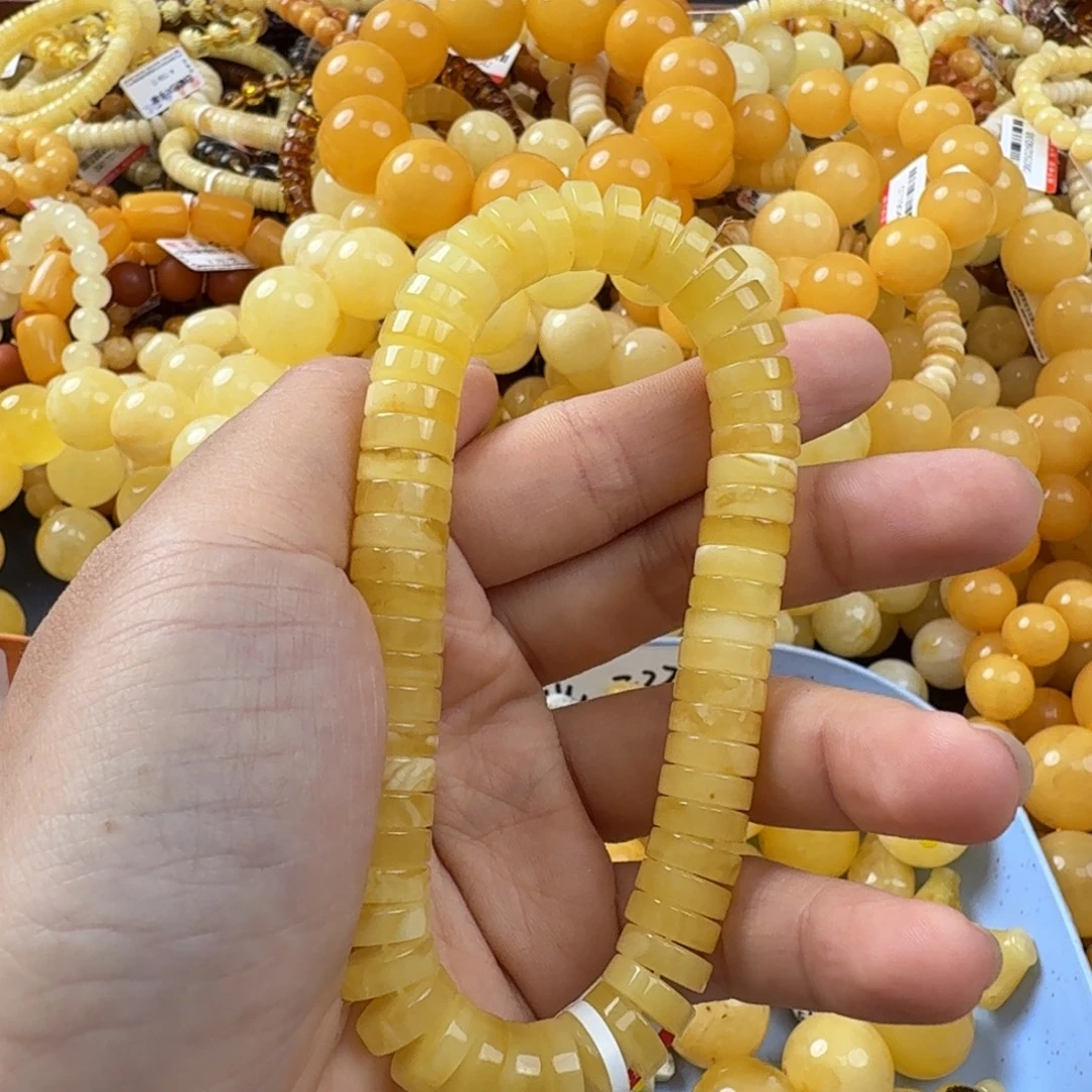 未镶嵌琥珀珠宝奇石