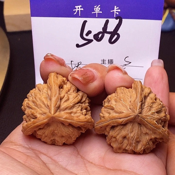 桃核吊坠三棱35无刀痕s