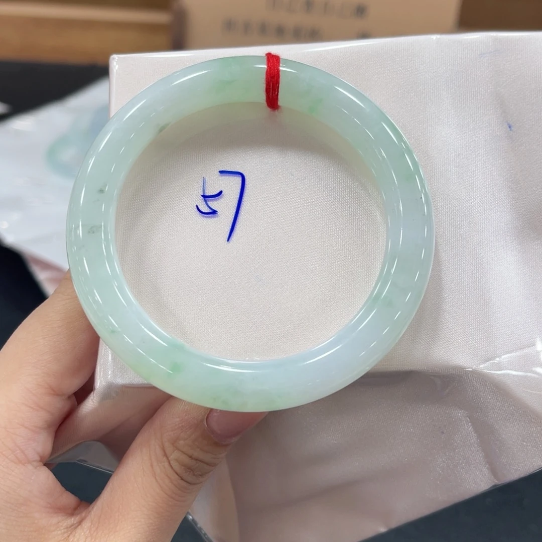 未镶嵌手镯翡翠翡翠