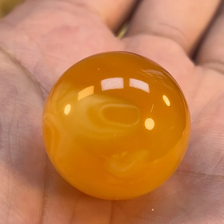 未镶嵌吊坠(不含链)琥珀乌料鸡油黄拉丝圆珠