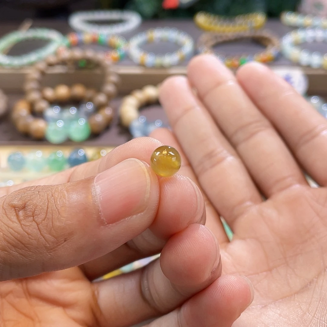 【闪购商品】颈饰未镶嵌翡翠秋香色