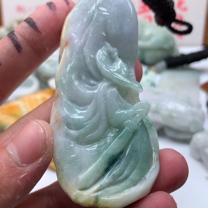 翡翠未镶嵌颈饰保真天然a货翡翠
