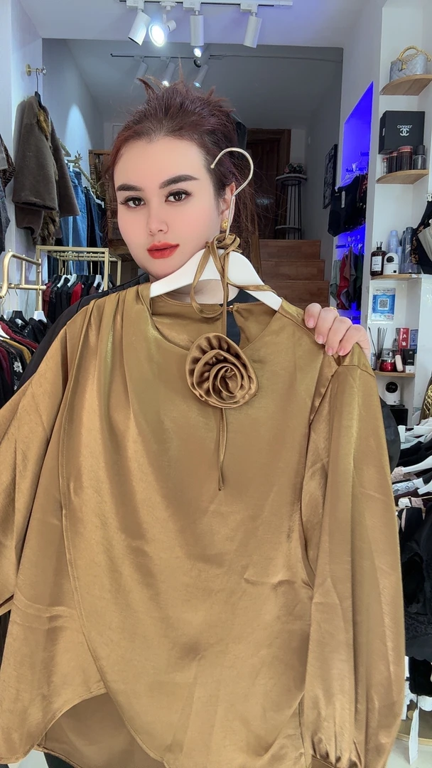 大码时尚上衣网红