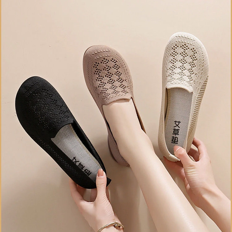 【艾草鞋垫】百搭透气软底老北京布鞋镂空休闲中老年妈妈鞋洞洞鞋