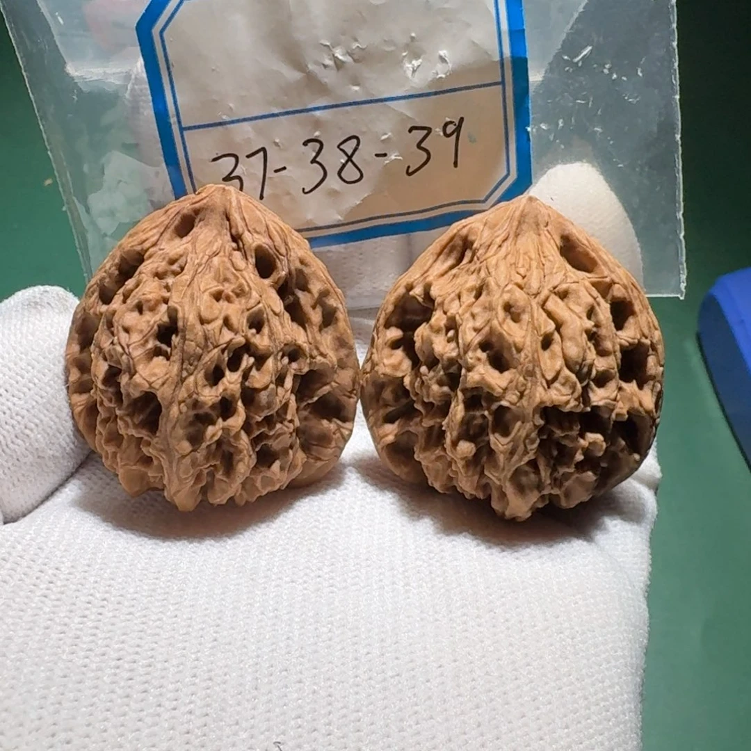 葡***王文玩核桃吊坠49号一代s