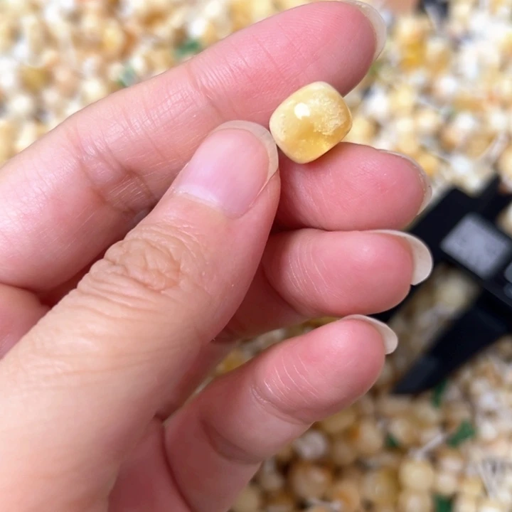 裸石蜜蜡未镶嵌10.5mm一个