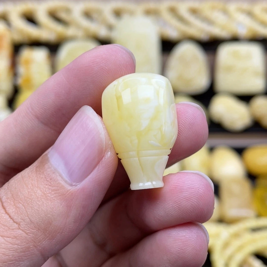 裸石琥珀未镶嵌琥珀蜜蜡