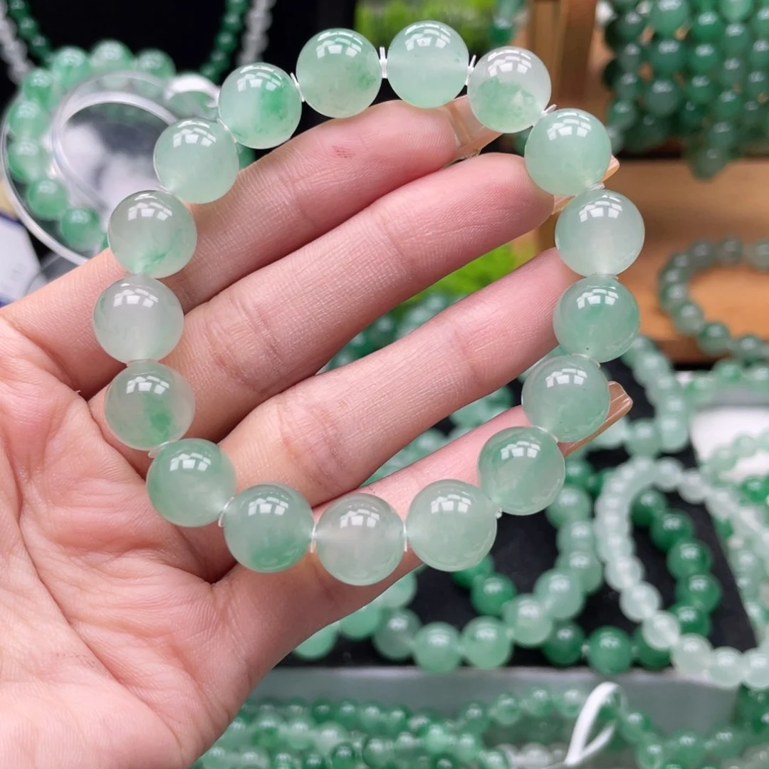 石英质玉（非洲翠）手链未镶嵌