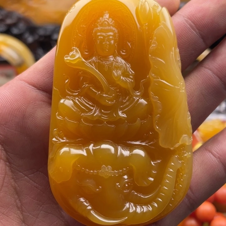 石英质玉（黄龙玉）挂件合金自*然