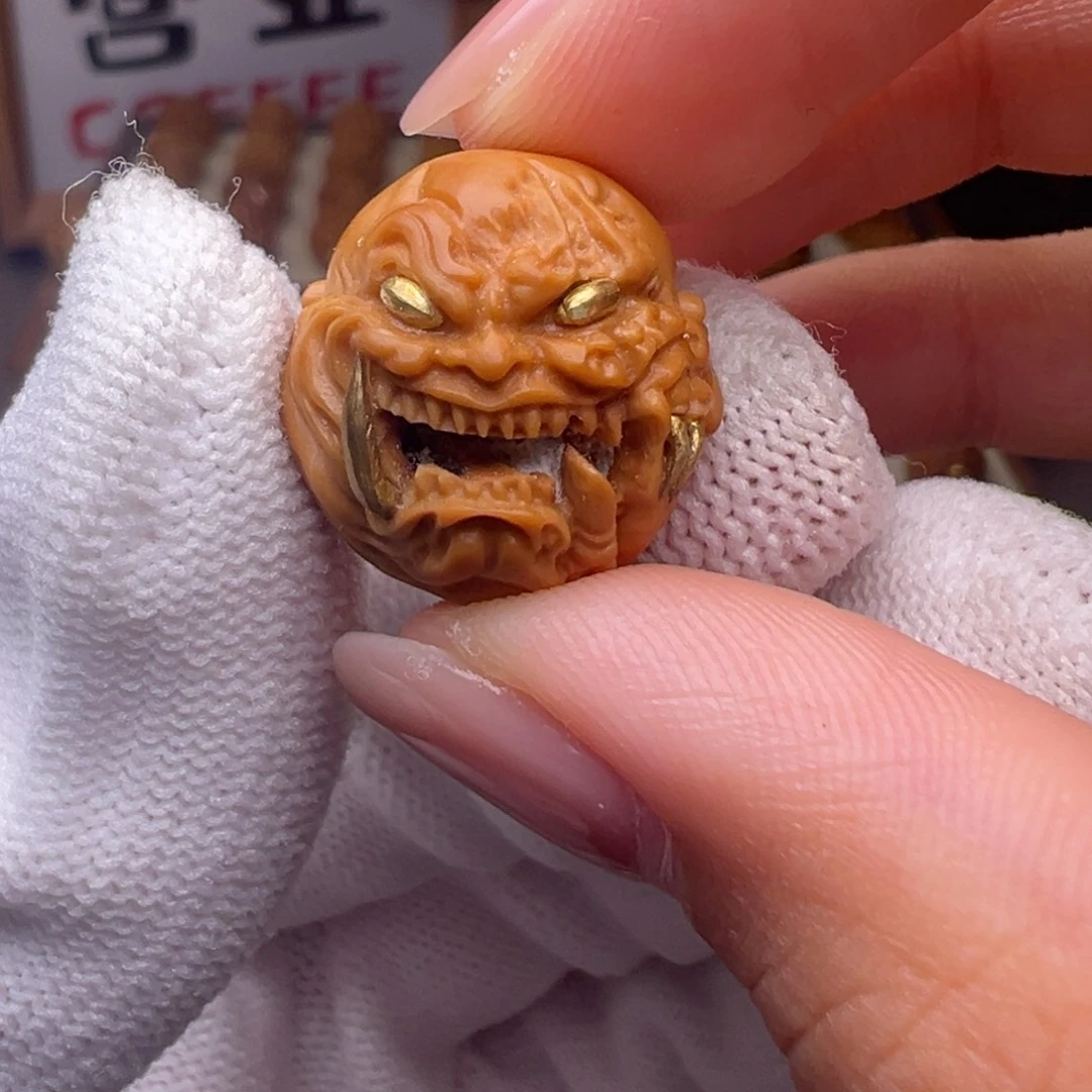 把件猴头核桃镶嵌款獠牙恶僧全品有正常封口线