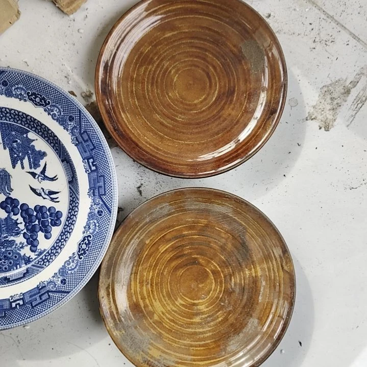 用***2瓷片五厂，七厂各种摆件，瓷片，均有瑕疵！