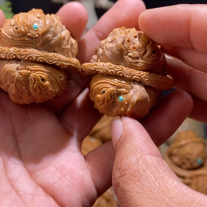 爱***锤把件文玩核桃纯手工雕刻文玩核桃