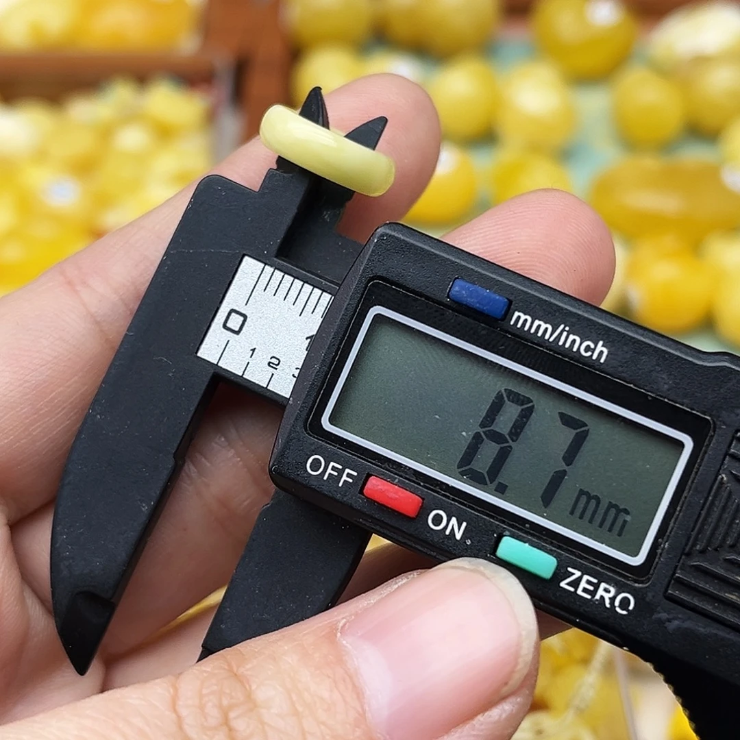 蜜蜡未镶嵌裸石天然