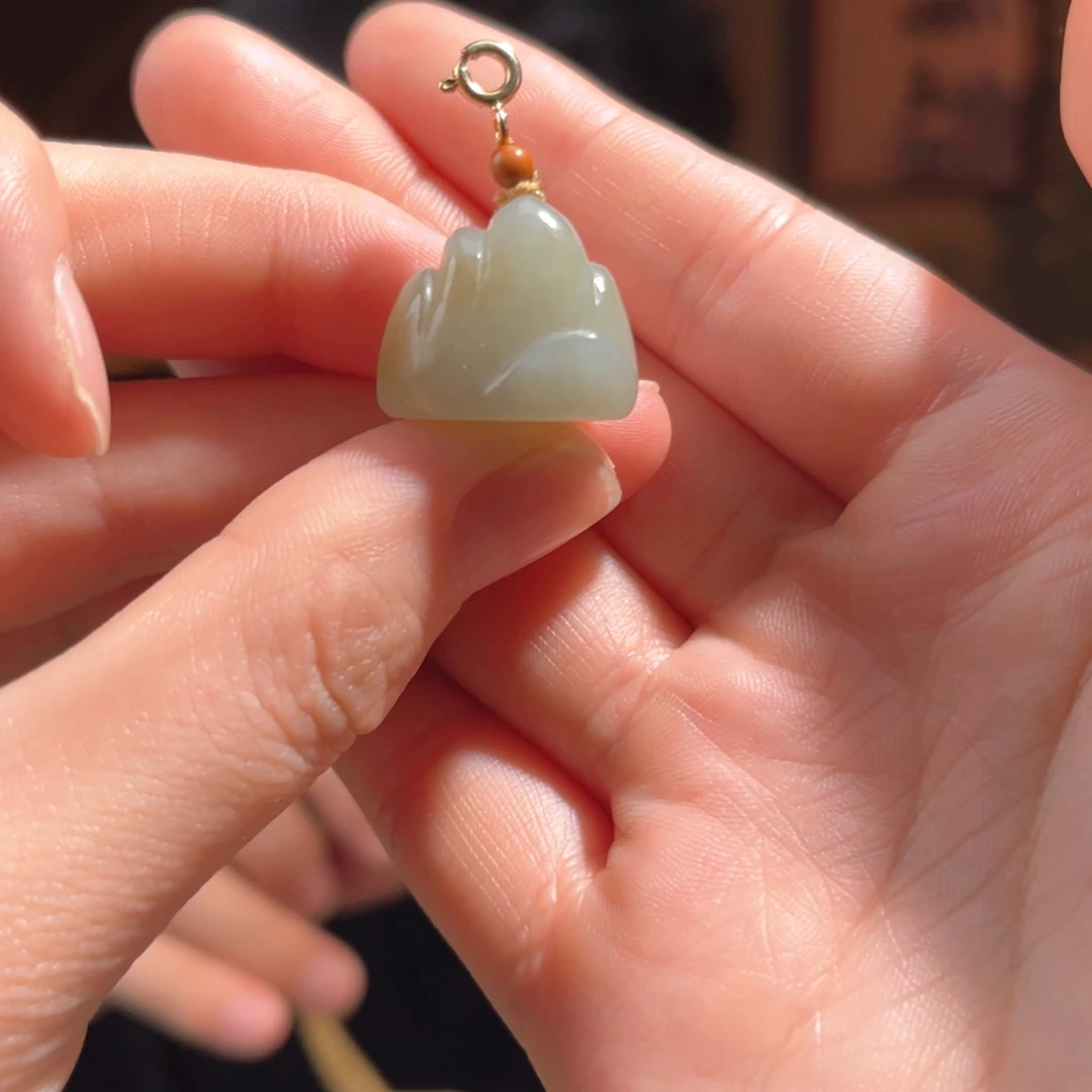 吊坠(不含链)未镶嵌和田玉蓝糖山99