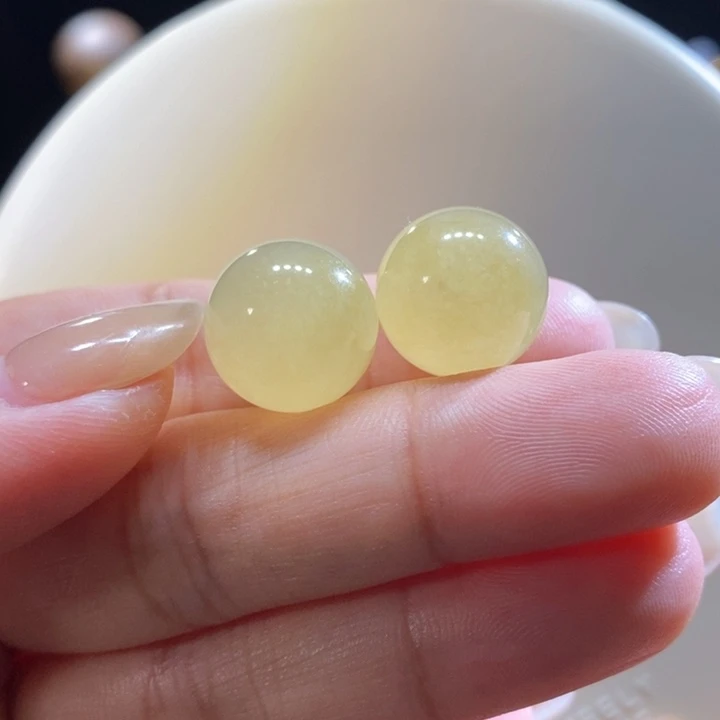 翡翠未镶嵌吊坠(不含链)翡翠冰黄珠（随机发一个）