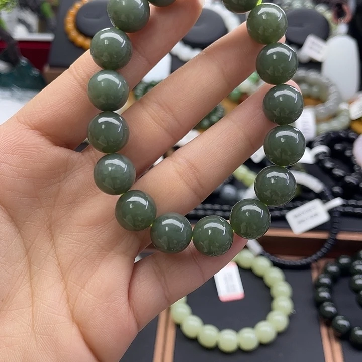 和田玉未镶嵌手串