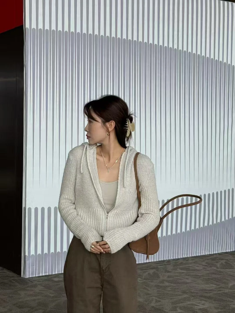 【NO退NO换】韩国丨秋季百搭拉链米色毛衣开衫