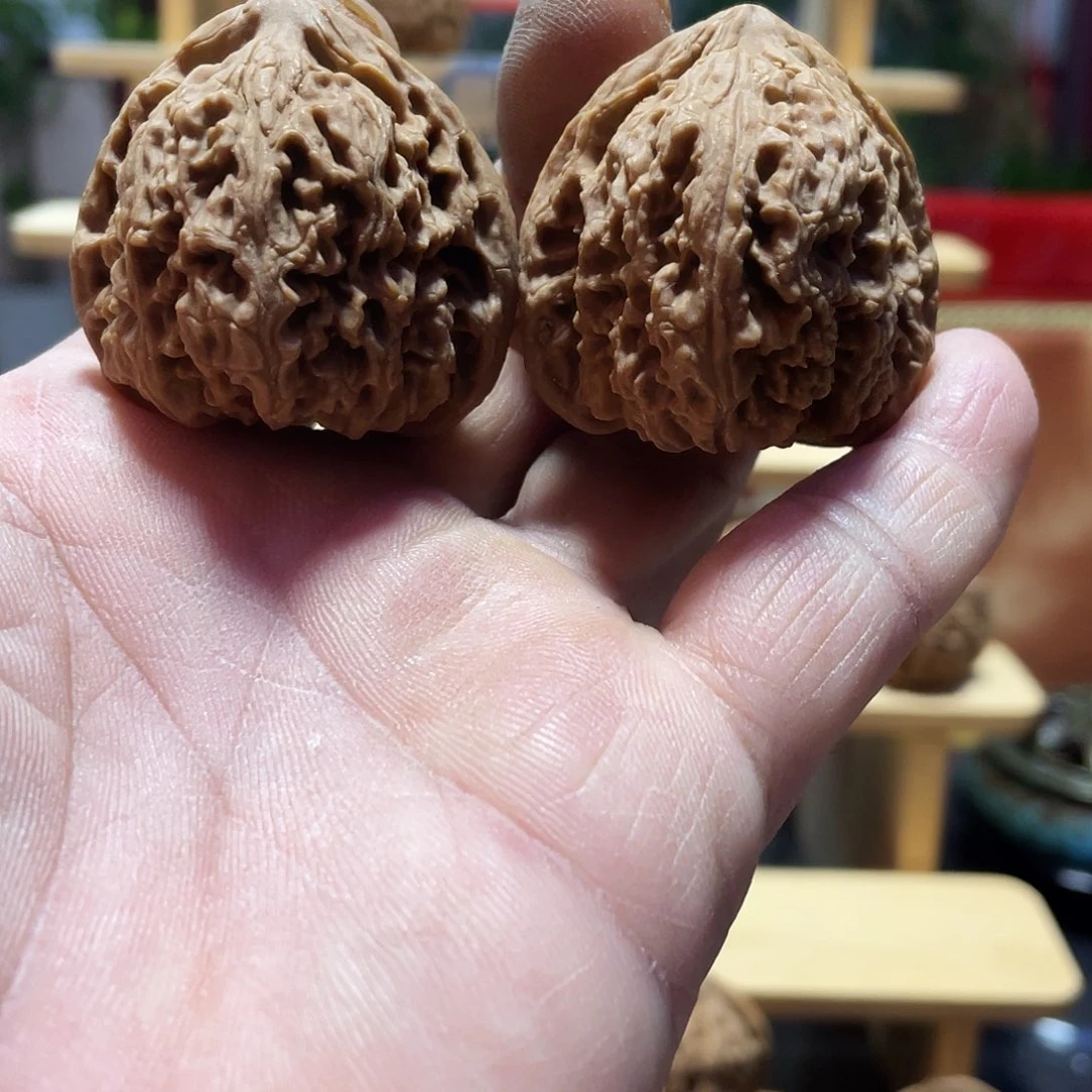 白***冰吊坠桃核文玩核桃南将石