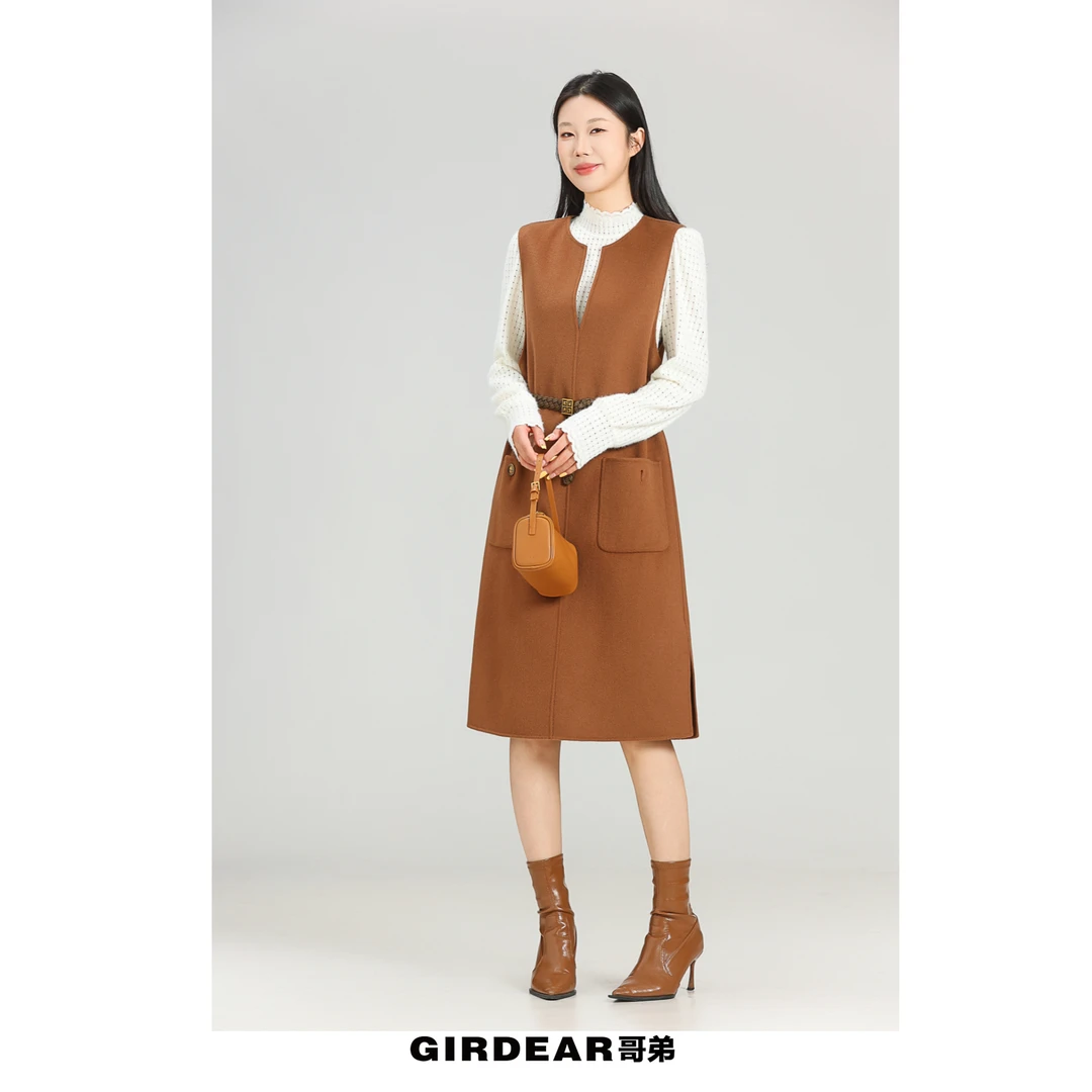 GIRDEAR/哥弟流光风优雅中长款宽松无袖V领双面呢连衣裙女1500501