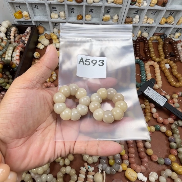 西***烈菩提根/象牙果吊坠