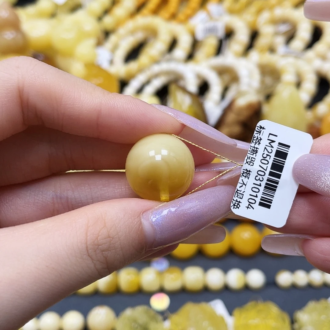 琥珀未镶嵌裸石圆珠17.7mm矿灰