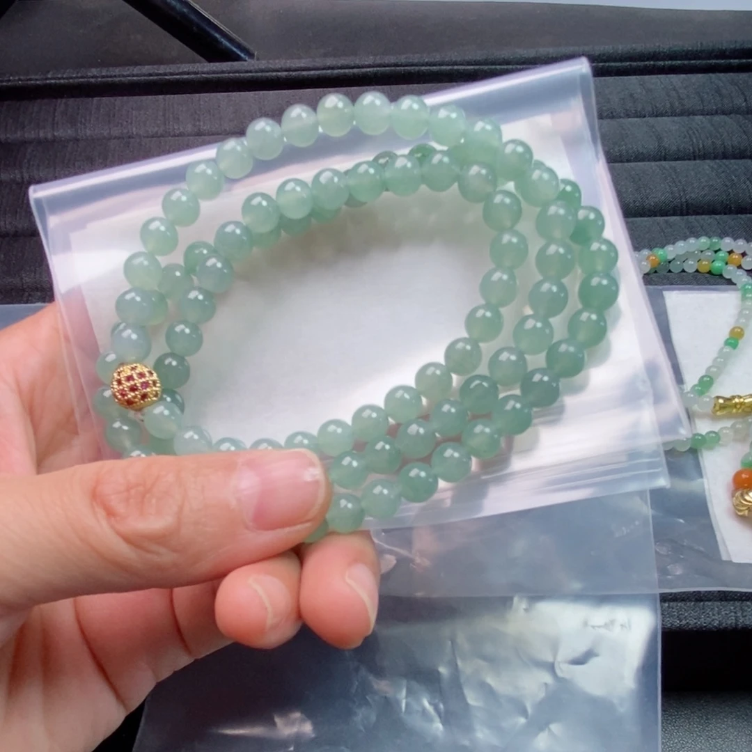 定制翡翠未镶嵌南****燕翡翠定制手链