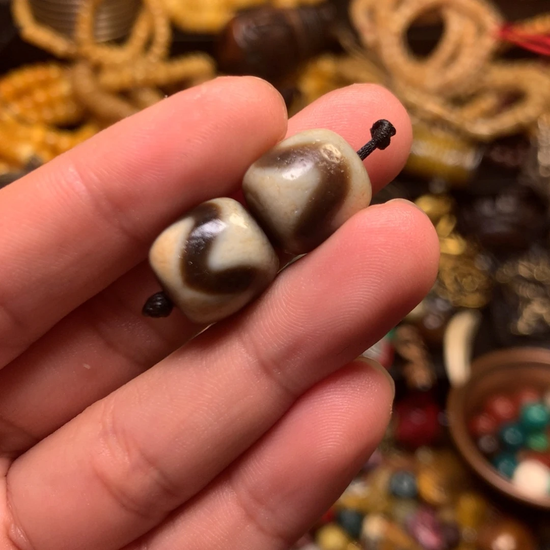 泥塑娘啦擦擦骰子