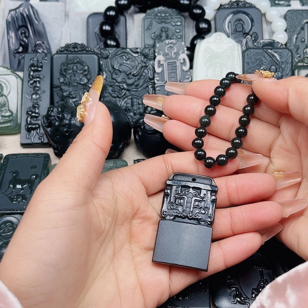 和田玉颈饰未镶嵌臣*鹏