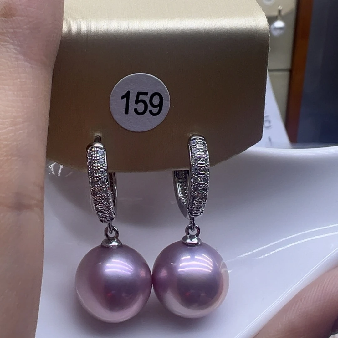 淡水珍珠耳饰未镶嵌