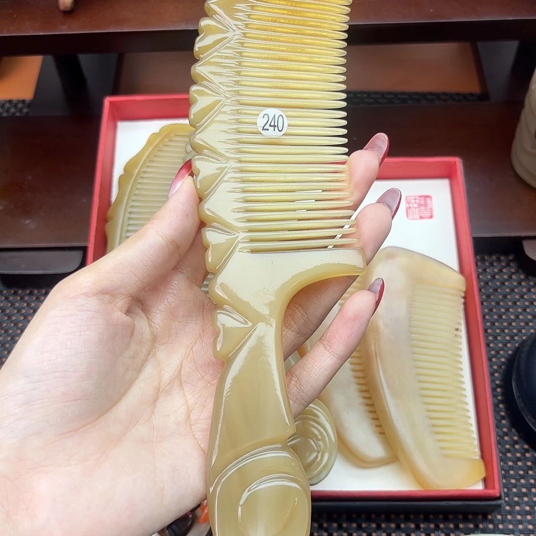 红***姐纯手工制作纯牛角梳子