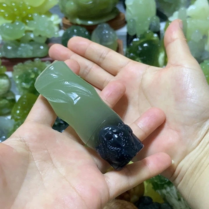 【闪购商品】蛇纹石玉未镶嵌把件西*