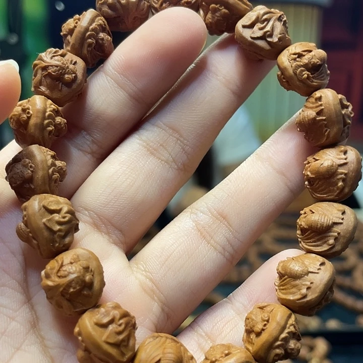 手串/手链橄榄核龙纹