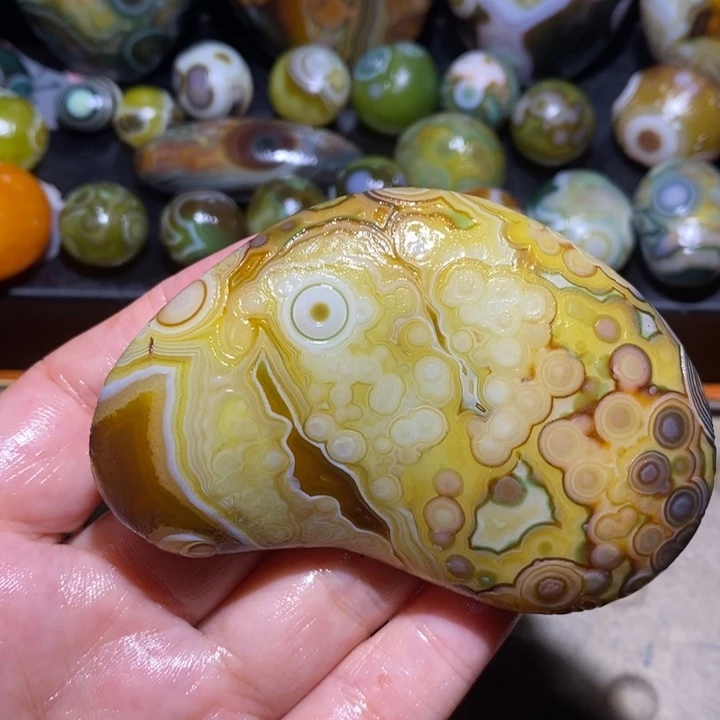 玛瑙/玉髓未镶嵌珠宝半成品