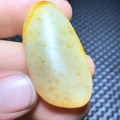 新疆和田原石石头陶