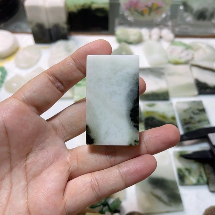 未镶嵌独山玉颈饰