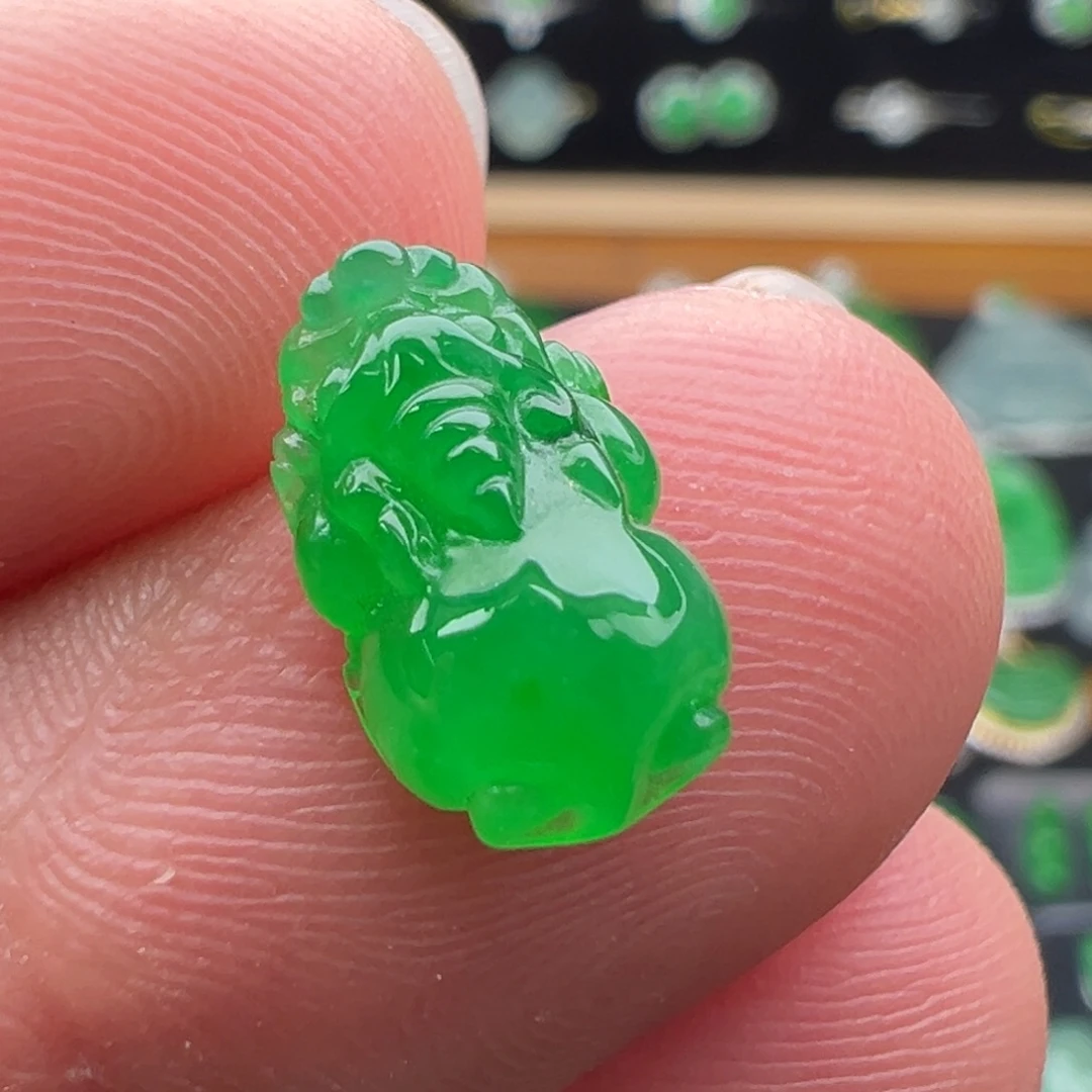 翡翠未镶嵌颈饰貔貅12