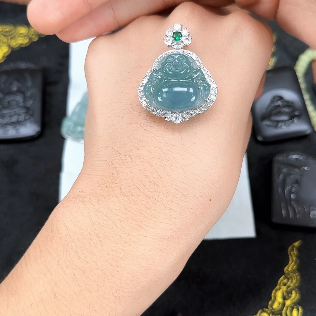 翡翠未镶嵌颈饰jjjjjjjjjjjj