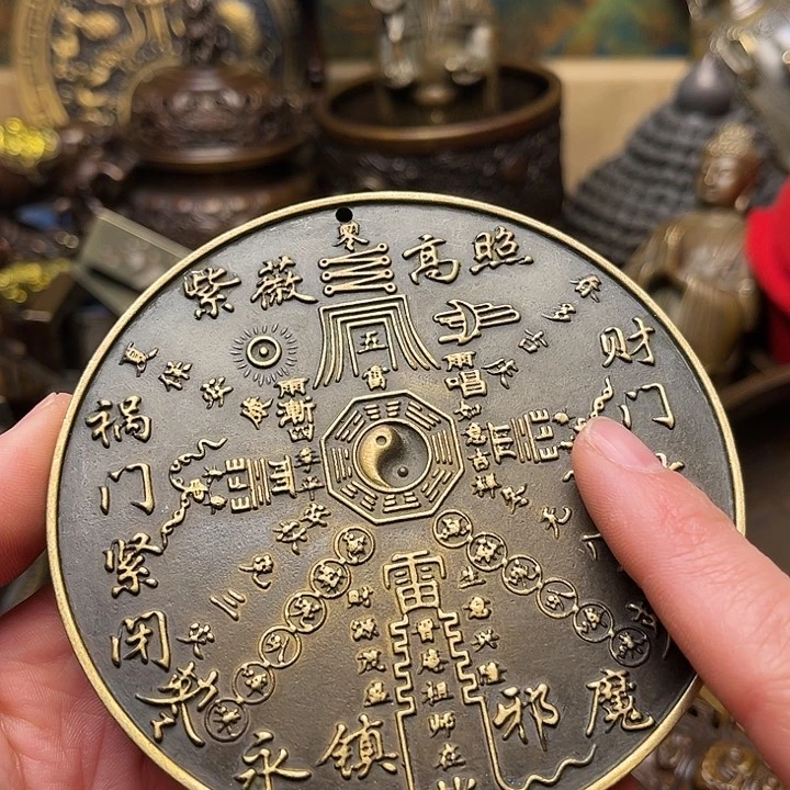 精美铜器批发档口