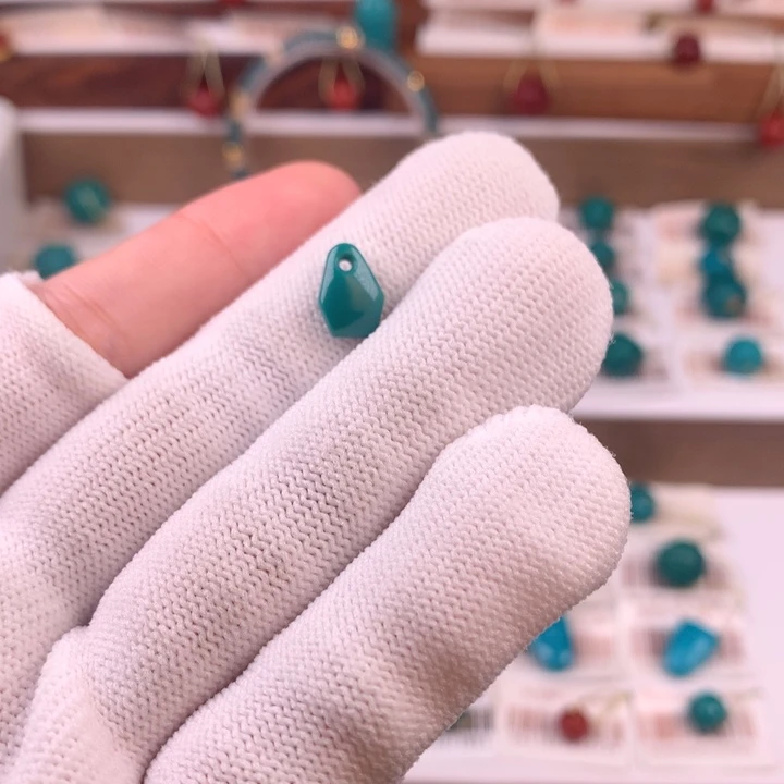 未镶嵌绿松石配饰j6.9*2.8*9.7