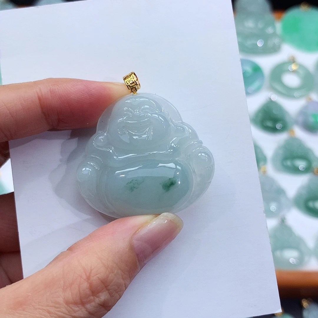 翡翠18K金镶嵌颈饰翡翠吊坠