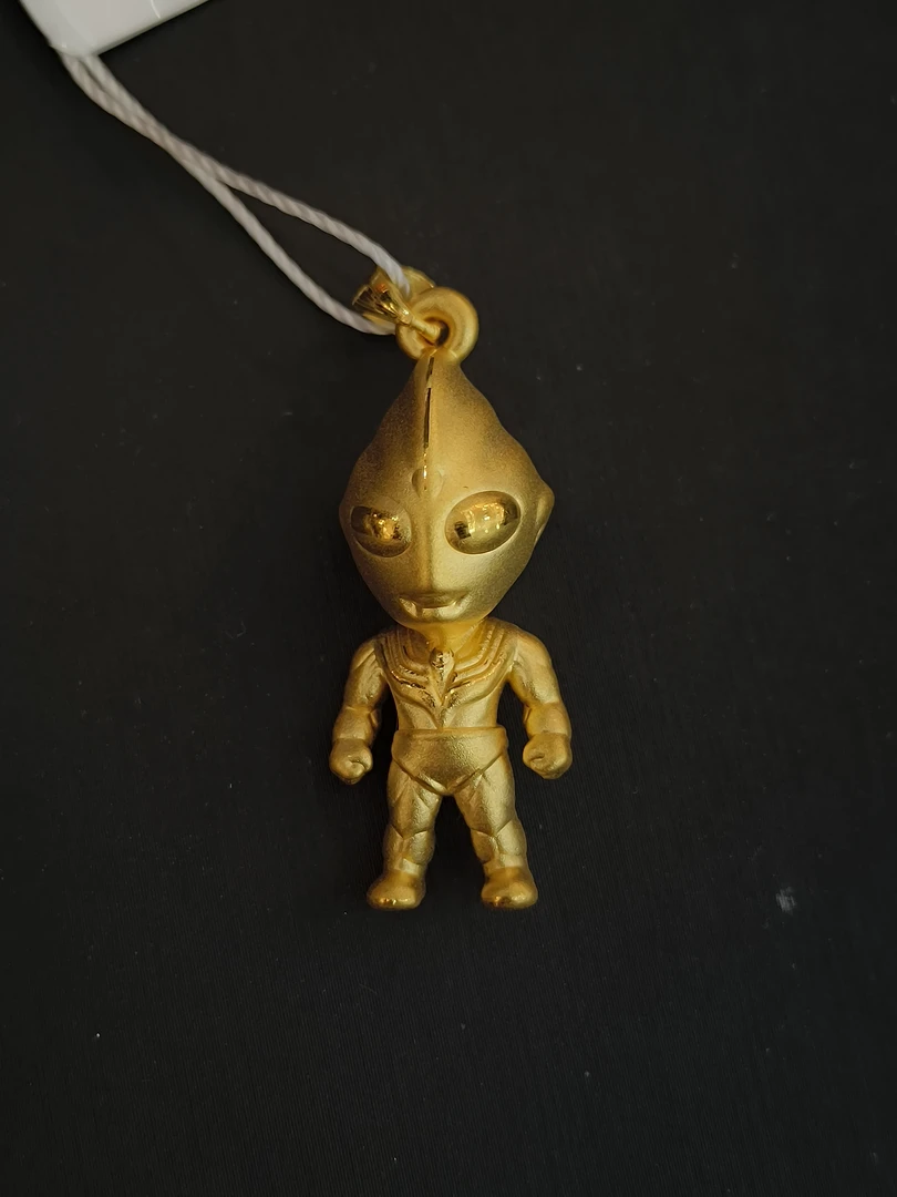 【金展珠宝】足金  奥特曼吊坠  瓜子扣